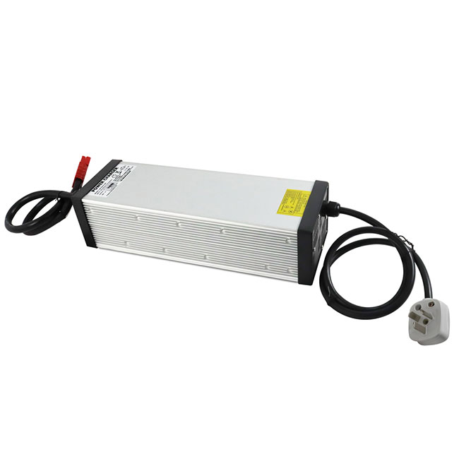 carregador de bateria acidificada ao chumbo do lítio 48V LiFePO4 54.6V 58V 40A